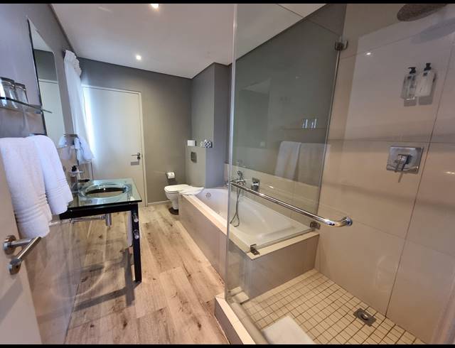 2 BEDROOM APARTMENT FOR SALE IN BEACHFRONT